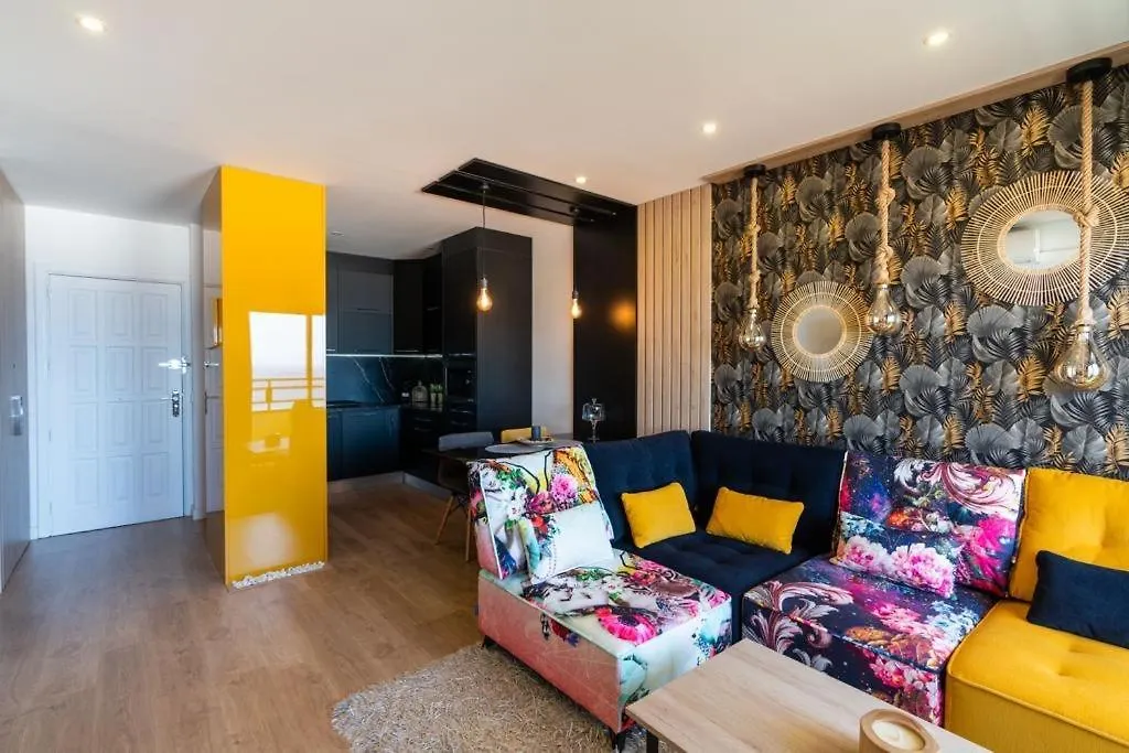 Excellence In Your Holidays ,Begin With The Small Details Playa Paraiso  Appartement